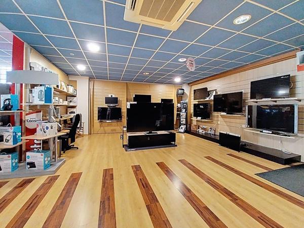 Vente fonds de commerce électroménager, télé , son.