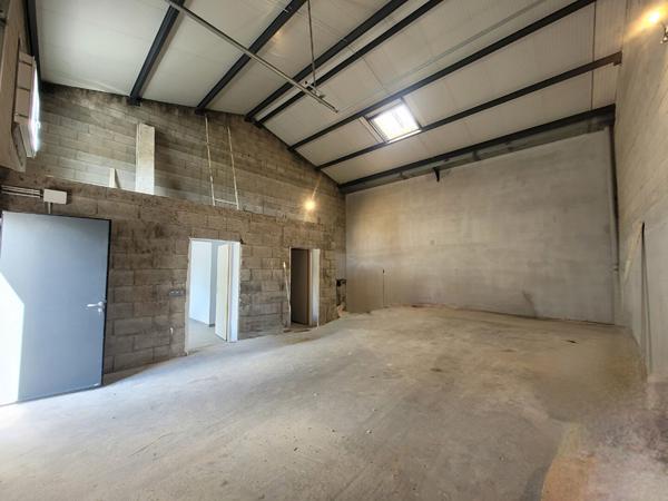 A LOUER 110 m² - Local d'activité Haute Goulaine