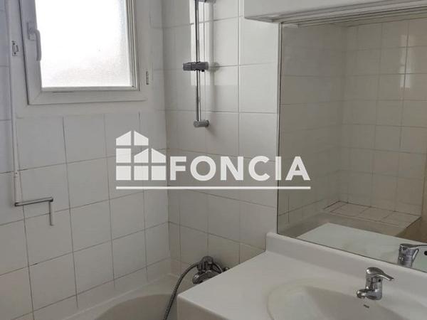 Location Appartement 4 pièces 90.3 m² - 535 AVENUE DE BREDASQUE Aix En Provence 13090