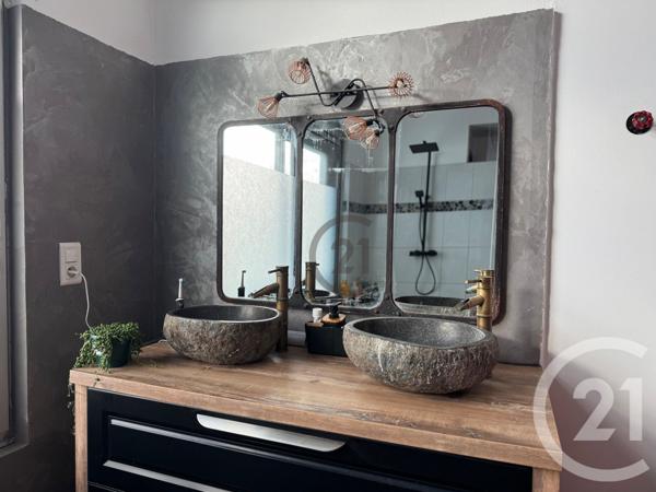 Appartement F5 à vendre  5 pièces - 160 m2 GUERANDE - 44