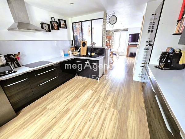 Maison à AUNEAU, 28700 - 6 pièces 120m²