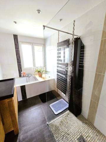 Maison à AUNEAU, 28700 - 6 pièces 120m²