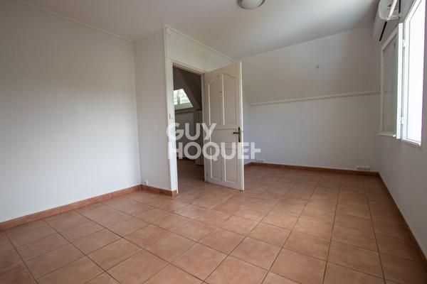 Villa avec Annexe et Studio Saint Gilles Les Bains 9 pièce(s)