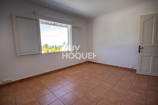 Villa avec Annexe et Studio Saint Gilles Les Bains 9 pièce(s)