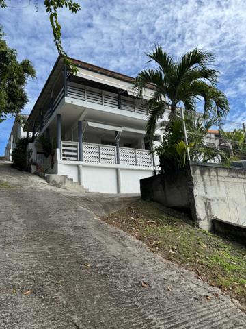 Villa vue mer composée de 4 logements rénovés