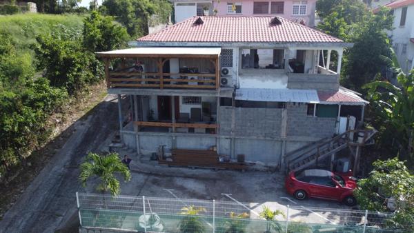 Villa vue mer composée de 4 logements rénovés