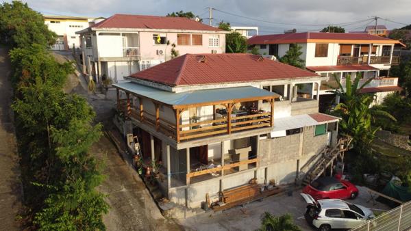 Villa vue mer composée de 4 logements rénovés