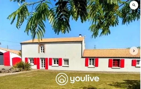 Commequiers -Belle propriété atypique d’environ 210 m² avec dépendances