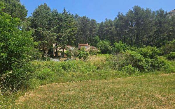 Maison à vendre    7 pièces • 356 m2 Auriol