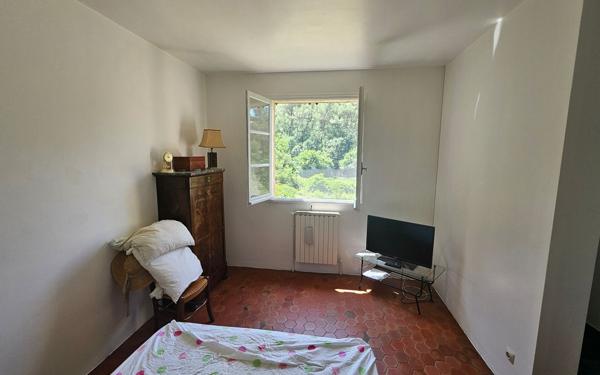 Maison à vendre    7 pièces • 356 m2 Auriol