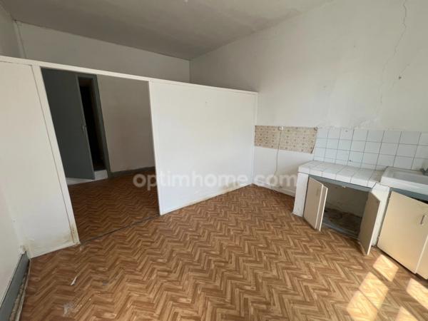 Maison à rénover 7 pièces CHANTONNAY (85)