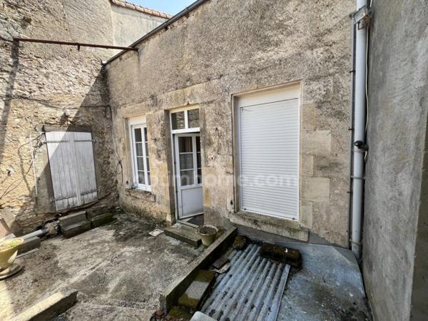 Maison à rénover 7 pièces CHANTONNAY (85)