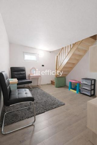 Maison 8 pièces - 138 m² Exclusivité efficity