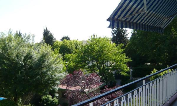 T4 d'environ 73 m² dans résidence calme et entretenue avec gardien