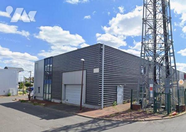 ZA DE L'OUEST PIERRELAYE - BATIMENT D'ACTIVITES ARTISANALES ET PROFESSIONNELLES