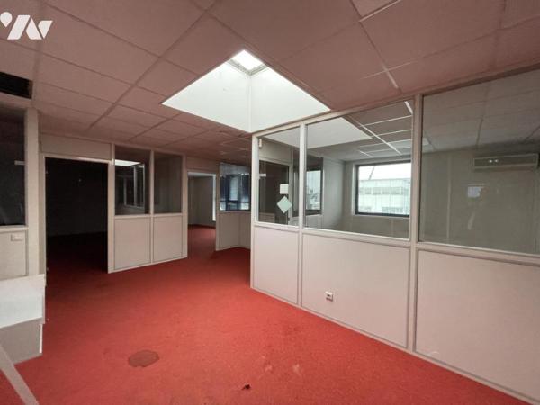 ZA DE L'OUEST PIERRELAYE - BATIMENT D'ACTIVITES ARTISANALES ET PROFESSIONNELLES