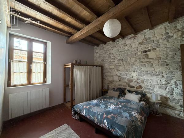 Maison de ville avec extérieur et studio indépendant 315 000 €