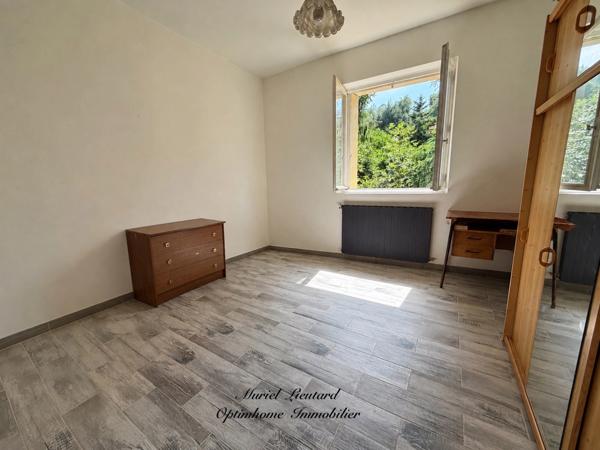 MAISON 9 PIECES 200 m2 - DEPENDANCES