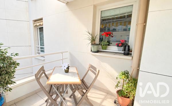 Appartement à vendre 2 pièces 44,3 m² Courbevoie