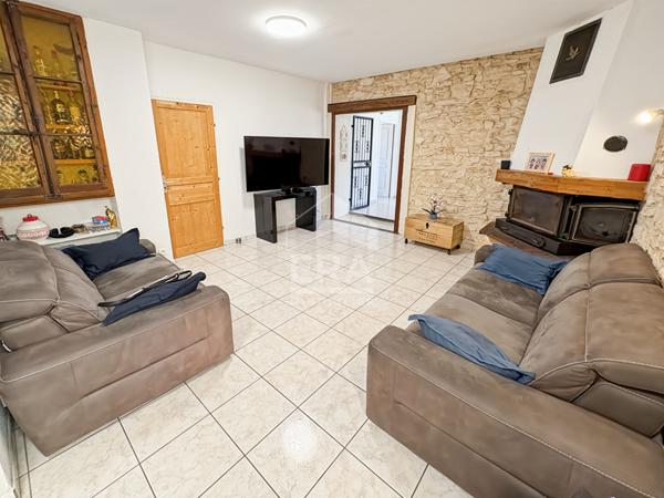 LES PENNES MIRABEAU - Maison T4 de 133m2 avec jardin privatif de 330m2