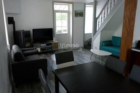 Corps de ferme + gîte 215m2 et 1.5ha