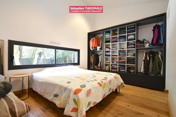 Maison d'architecte T5 au coeur d'un parc boisé