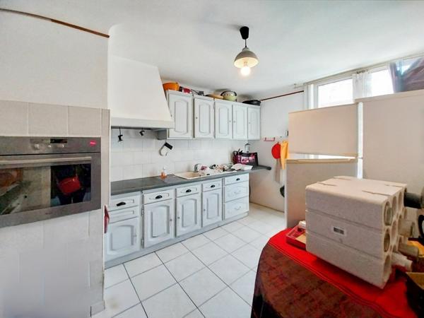 Maison à vendre    5 pièces •  Marseillan