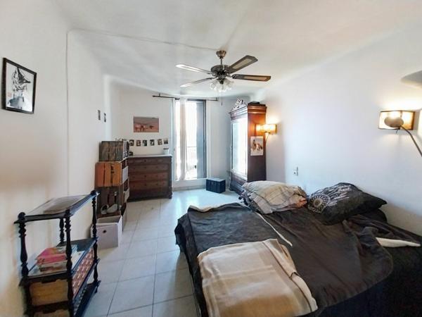 Maison à vendre    5 pièces •  Marseillan