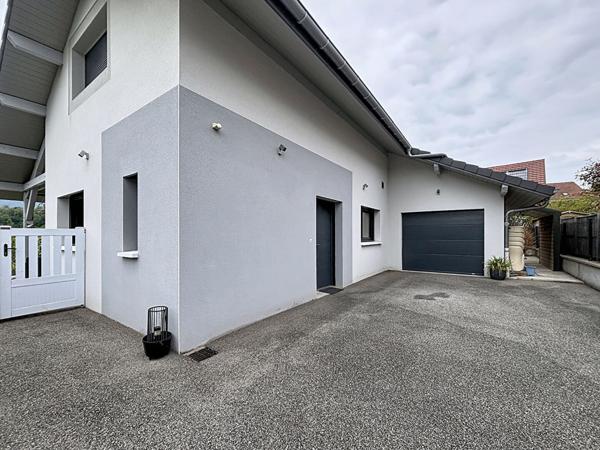 Maison récente Aix-Les-Bains 6 pièces 153 m² avec dépendance et SPA - Secteur recherché