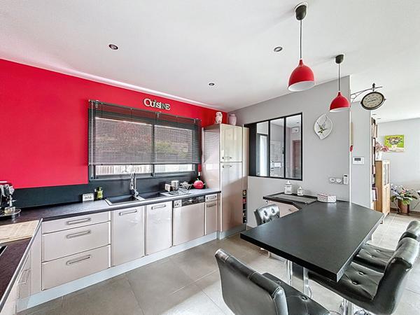 Maison récente Aix-Les-Bains 6 pièces 153 m² avec dépendance et SPA - Secteur recherché