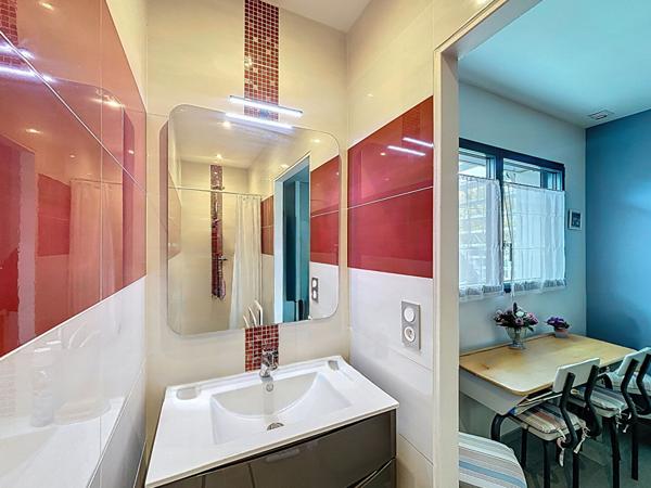 Maison récente Aix-Les-Bains 6 pièces 153 m² avec dépendance et SPA - Secteur recherché