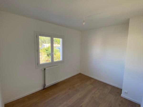 Jolie Maison mitoyenne T6 de 110m2 fraîchement rénovée