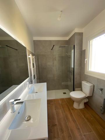 Jolie Maison mitoyenne T6 de 110m2 fraîchement rénovée