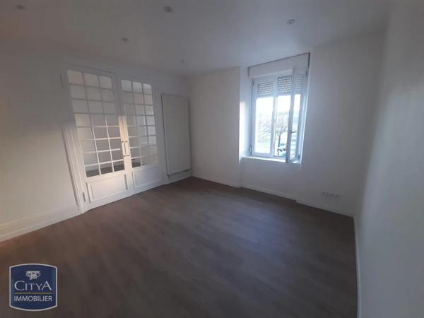 Appartement à louer 2 pièces 46.96m² Belfort (90000)
