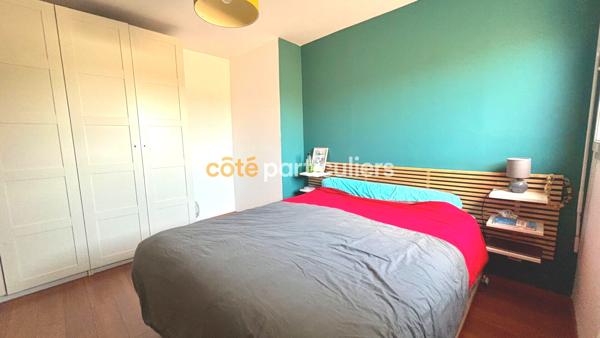 Vente
                Maison150 m² - 5 Pièces -
                    LANGOIRAN (33550)