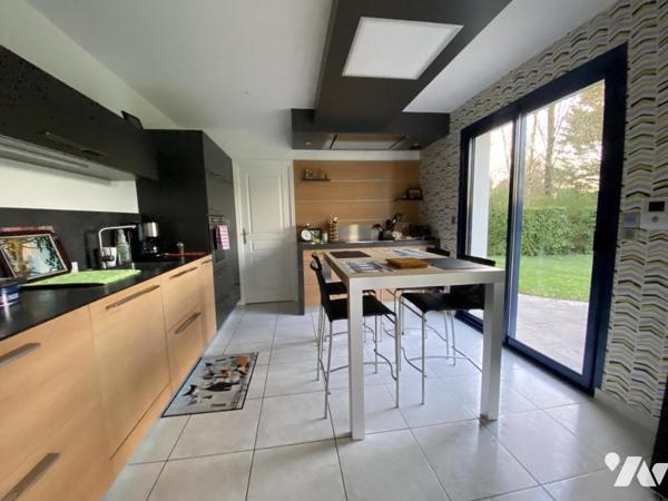 A VENDRE - MAISON D'HABITATION - SAINT BERTHEVIN 