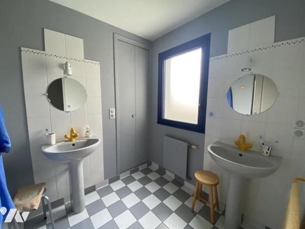 A VENDRE - MAISON D'HABITATION - SAINT BERTHEVIN 