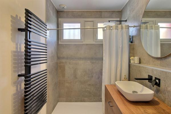 COUP DE CŒUR DUPLEX AVEC ENTRÉE PRIVATIVE, PATIO ET TERRASSE