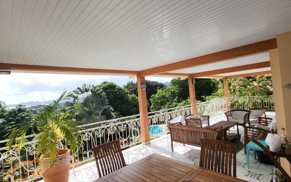 Maison à vendre    4 pièces • 125 m2 Le Robert