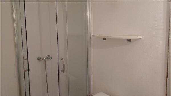 A vendre a Saujon, appartement T1 en plein centre ville a quelques minutes des thermes.