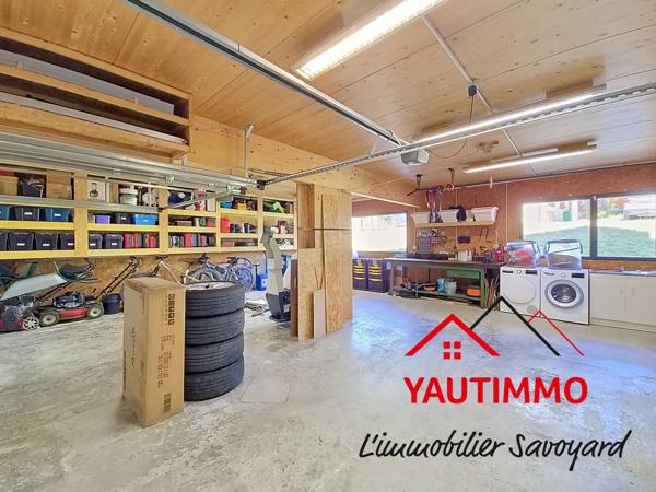 MAISON RÉCENTE 2022 – CONTEMPORAINE – 130 M² – 4 CHAMBRES + BUREAU – TERRAIN 780 M² – GARAGE DOUBLE 62 M² – CR