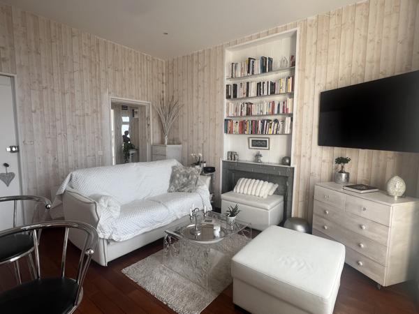 RARE SUR LE MARCHÉ Appartement T2 VUE MER TERRASSE