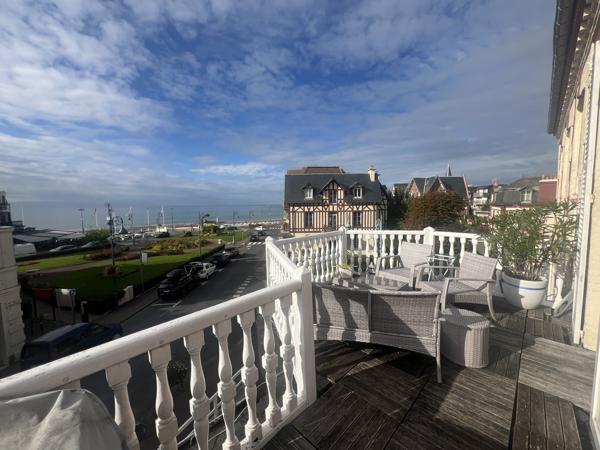 RARE SUR LE MARCHÉ Appartement T2 VUE MER TERRASSE