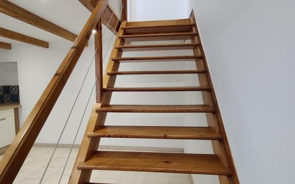 Maison à vendre    3 pièces • 85,71 m2 Saint-Jean-d'Angély