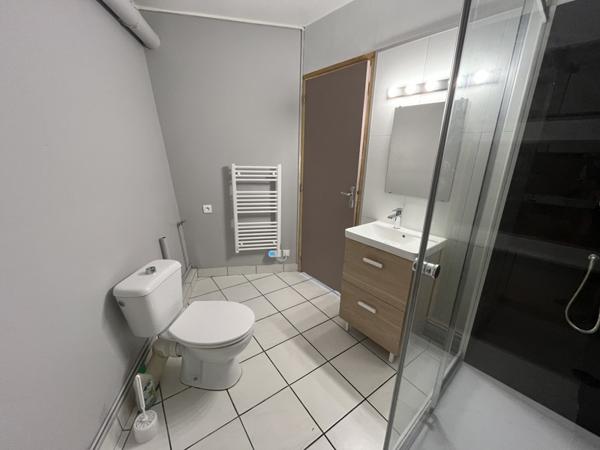 Appartement à louer |                                        Château-Renault |                                        1 pièce  | 33 m²