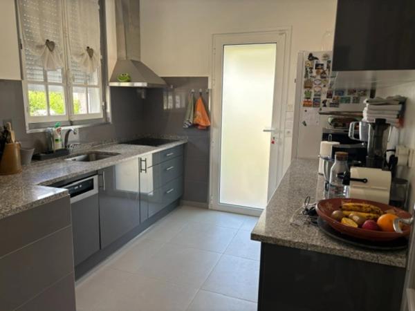 A VENDRE MAGNIFIQUE MAISON EN MEULIERE AU COEUR DE LA VILLE  BROU SUR CHANTEREINE (77)