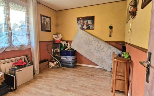 Maison à vendre    5 pièces • 86 m2 Thouron