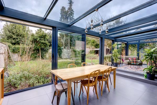 SÈVRES RIVE DROITE - MAISON FAMILIALE €1 690 000 ** - Référence 617-S