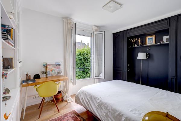 SÈVRES RIVE DROITE - MAISON FAMILIALE €1 690 000 ** - Référence 617-S