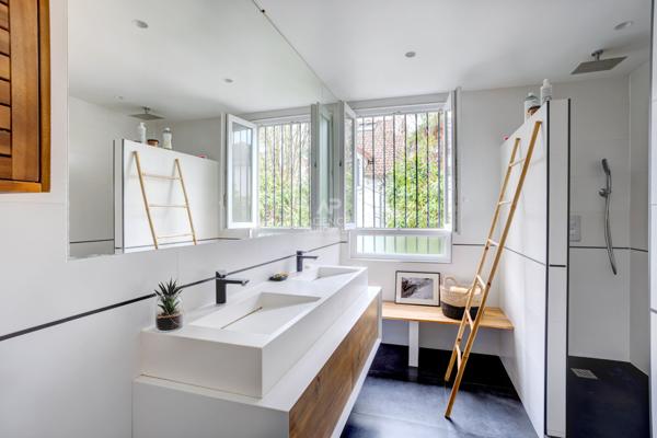 SÈVRES RIVE DROITE - MAISON FAMILIALE €1 690 000 ** - Référence 617-S